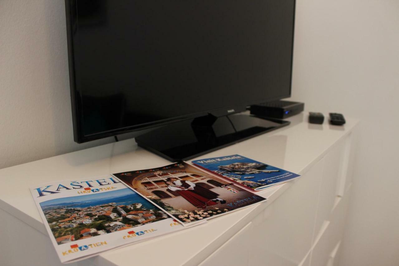 Apartment Emma Kaštela Zewnętrze zdjęcie