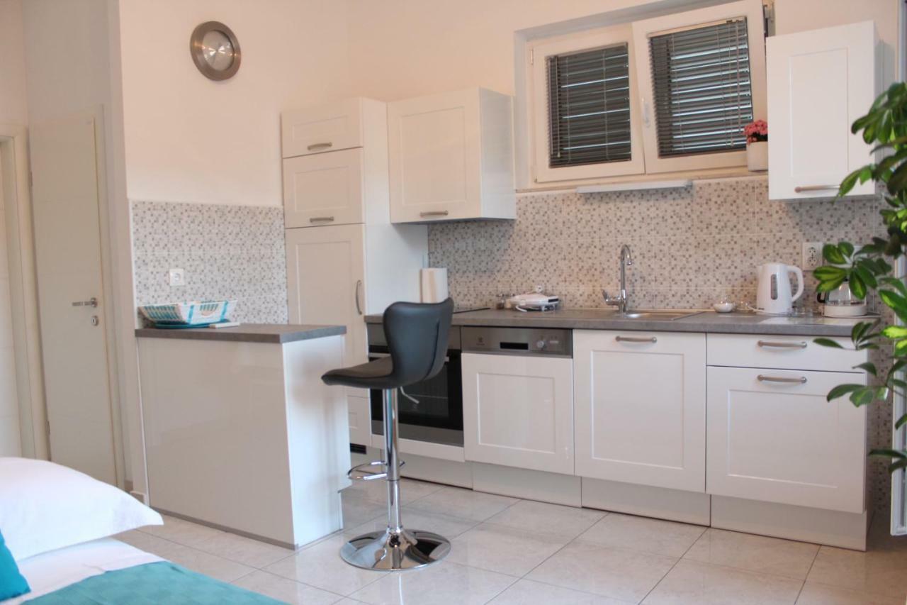 Apartment Emma Kaštela Zewnętrze zdjęcie